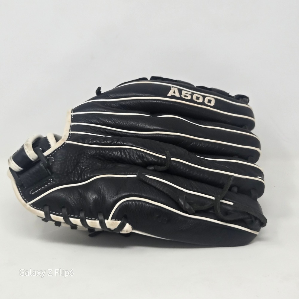 Wilson A500 12 Inch Baseball Glove Black White Leather RHT A05LF1712